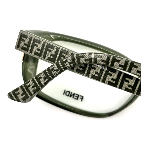 Fendi F999 Eyeglass Frames 135 Green | Eye-Bridge-Temple 50-15-135 | Italy - Picture 9 of 13